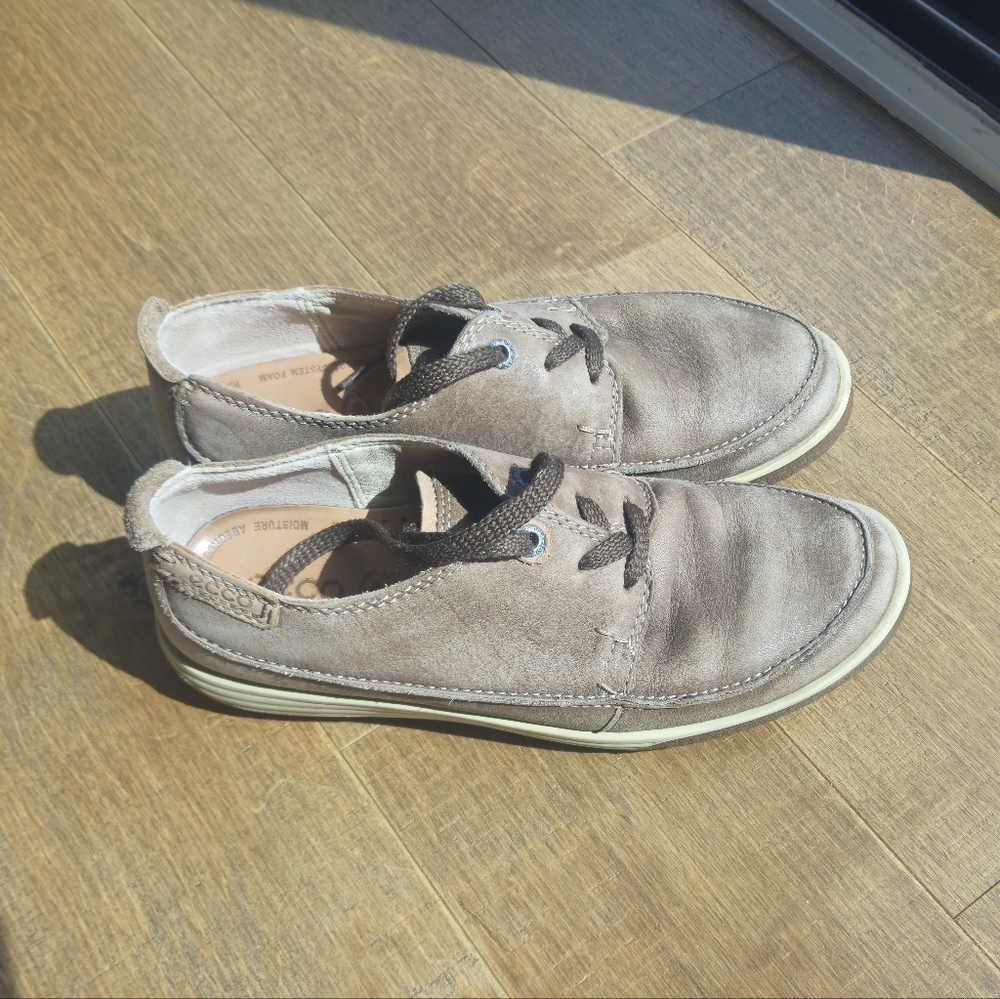 Ecco Women's Chase II Walking Shoes sz.37